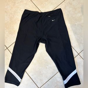 Nike DriFit Capris Leggings
